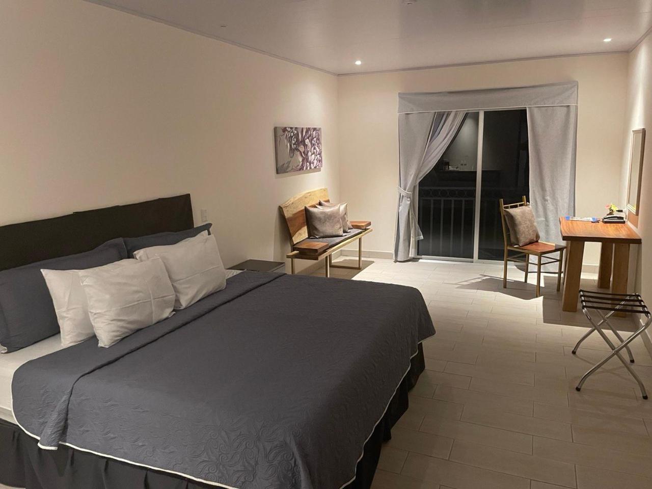 Lop Inn San Jose Aeropuerto - Costa Rica Ciudad Cariari Ngoại thất bức ảnh
